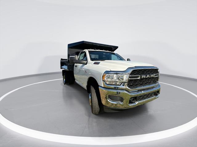 2024 RAM Ram 3500 Chassis Cab RAM 3500 TRADESMAN CHASSIS REGULAR CAB 4X4 60 CA
