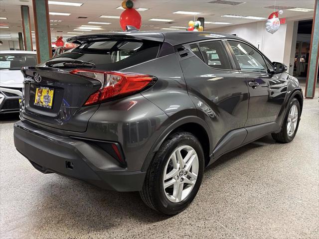 2021 Toyota C-HR LE [4]