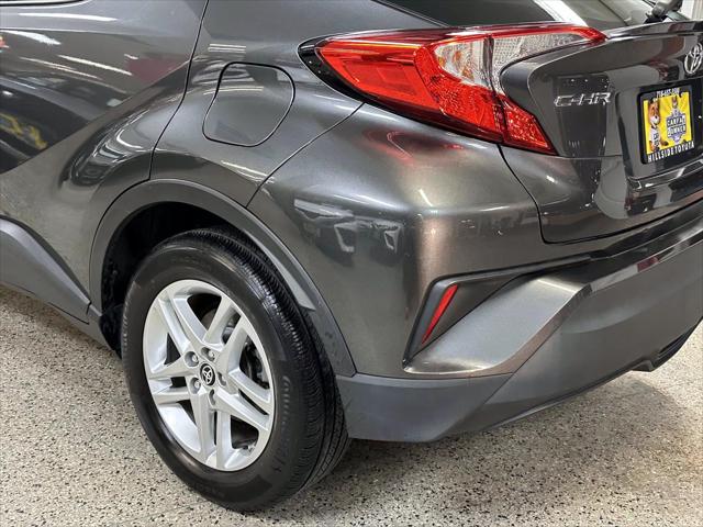 2021 Toyota C-HR LE [10]