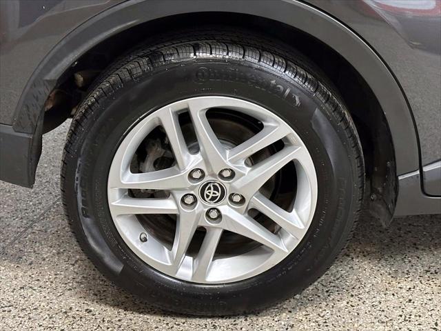 2021 Toyota C-HR LE [11]