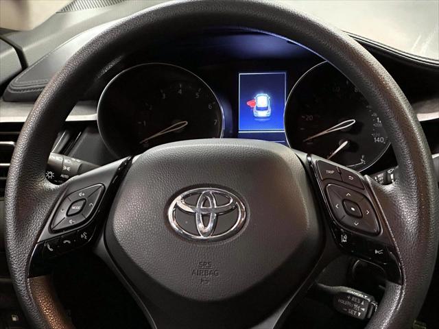 2021 Toyota C-HR LE [18]