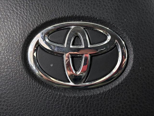 2021 Toyota C-HR LE [23]