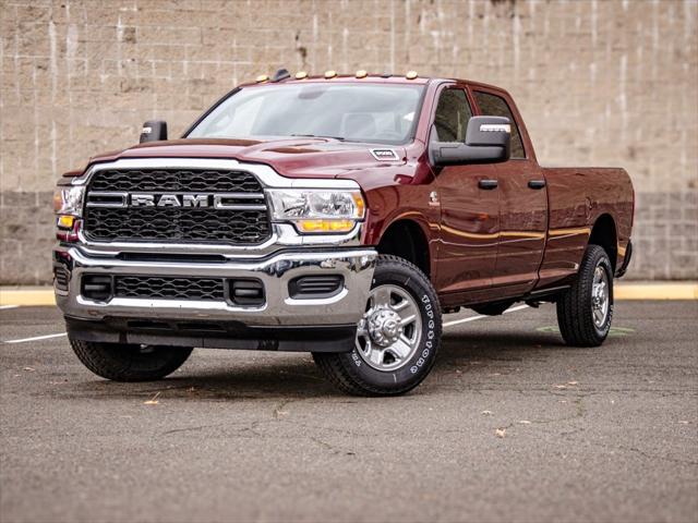 2024 RAM Ram 3500 RAM 3500 TRADESMAN CREW CAB 4X4 8 BOX