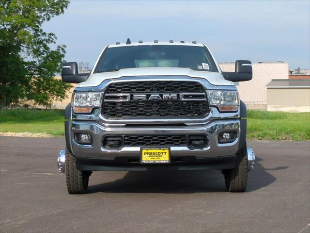 2024 RAM Ram 5500 Chassis Cab RAM 5500 TRADESMAN CHASSIS CREW CAB 4X2 84 CA