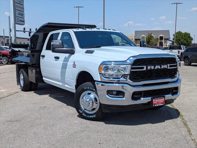 2024 RAM Ram 3500 Chassis Cab RAM 3500 TRADESMAN CREW CAB CHASSIS 4X4 60 CA