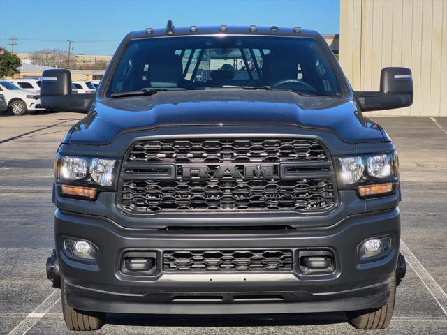 2024 RAM Ram 3500 Chassis Cab RAM 3500 TRADESMAN CREW CAB CHASSIS 4X4 60 CA