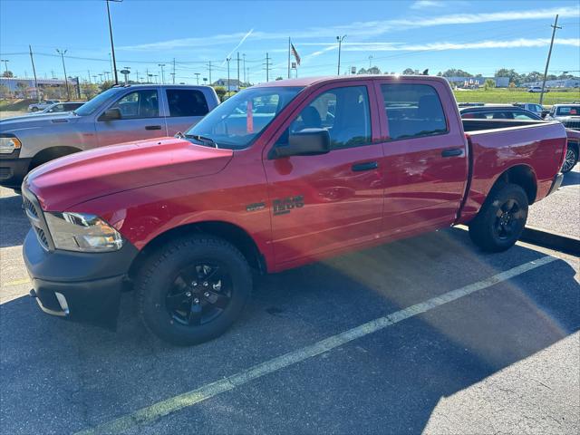 2024 RAM Ram 1500 Classic RAM 1500 CLASSIC TRADESMAN CREW CAB 4X4 57 BOX