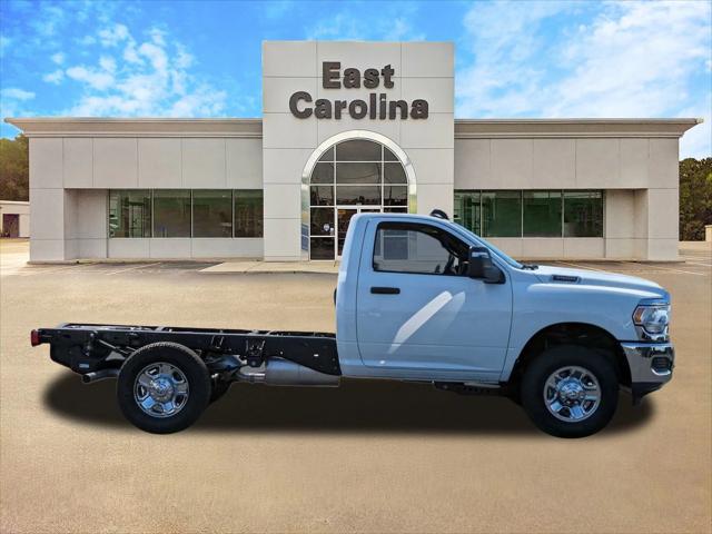 2024 RAM Ram 3500 Chassis Cab RAM 3500 TRADESMAN CHASSIS REGULAR CAB 4X4 60 CA