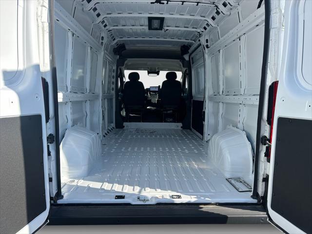 2024 Ram ProMaster 2500 Cargo Van SLT+ High Roof 159" WB