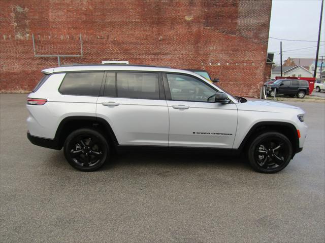 2023 Jeep Grand Cherokee L Altitude 4x4