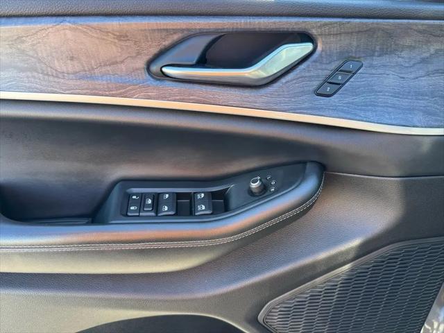 2023 Jeep Grand Cherokee L Limited 4x2