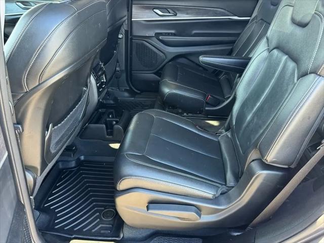 2023 Jeep Grand Cherokee L Limited 4x2