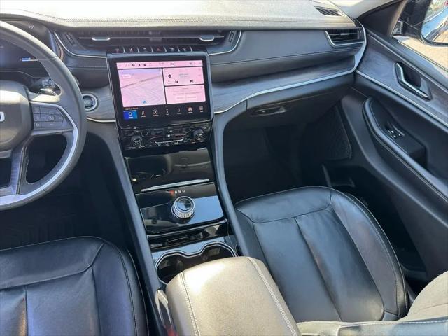 2023 Jeep Grand Cherokee L Limited 4x2