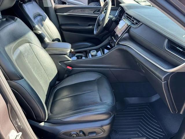 2023 Jeep Grand Cherokee L Limited 4x2