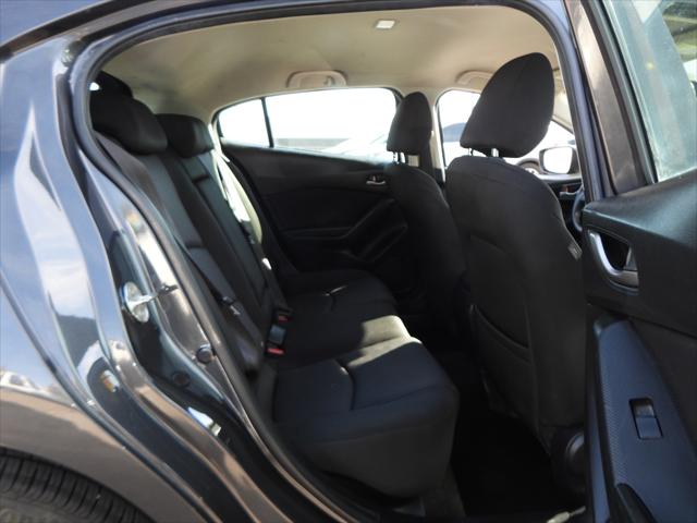 2016 Mazda Mazda3 i Sport