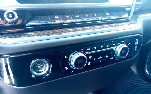 2024 GMC Sierra 1500 4WD Crew Cab Short Box Elevation with 3SB
