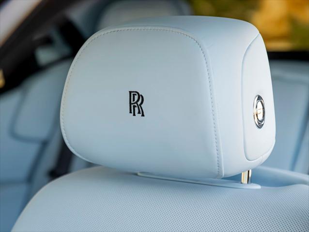 2023 Rolls-Royce Phantom Base