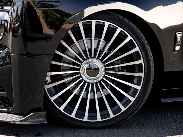 2023 Rolls-Royce Phantom Base