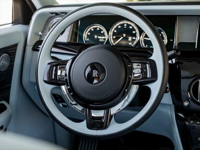 2023 Rolls-Royce Phantom Base