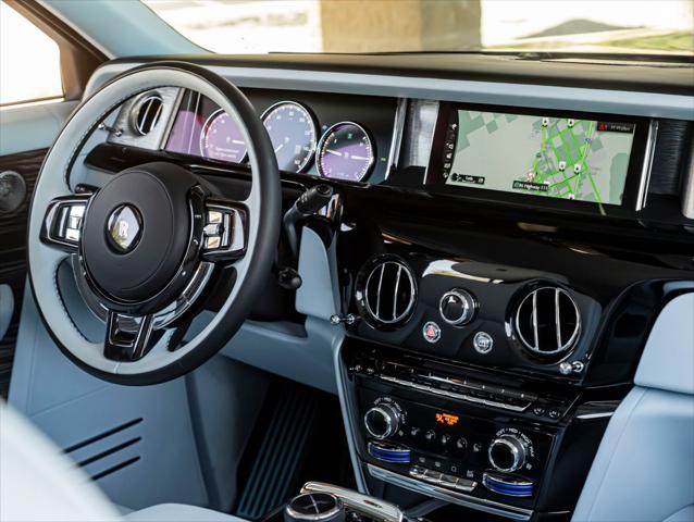 2023 Rolls-Royce Phantom Base