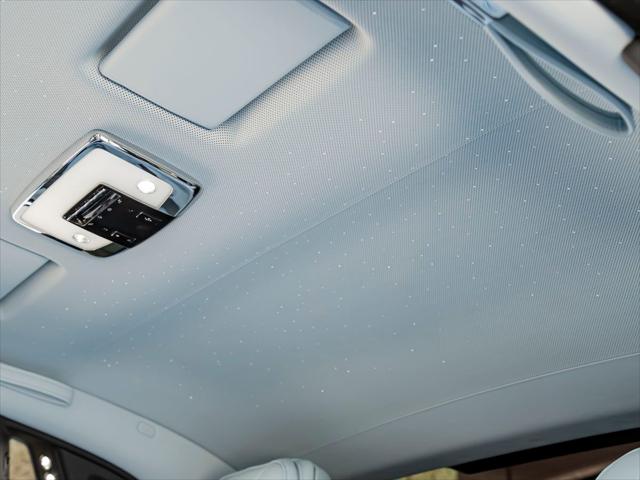 2023 Rolls-Royce Phantom Base