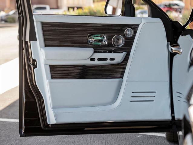 2023 Rolls-Royce Phantom Base