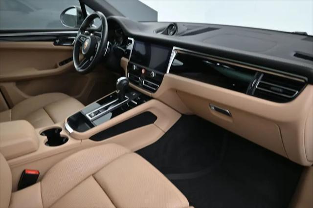2024 Porsche Macan T