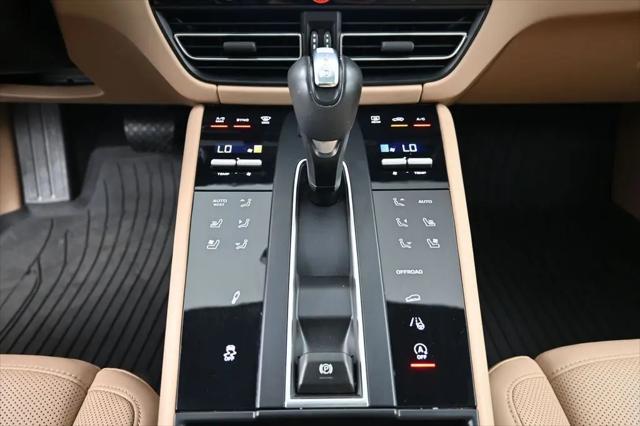 2024 Porsche Macan T