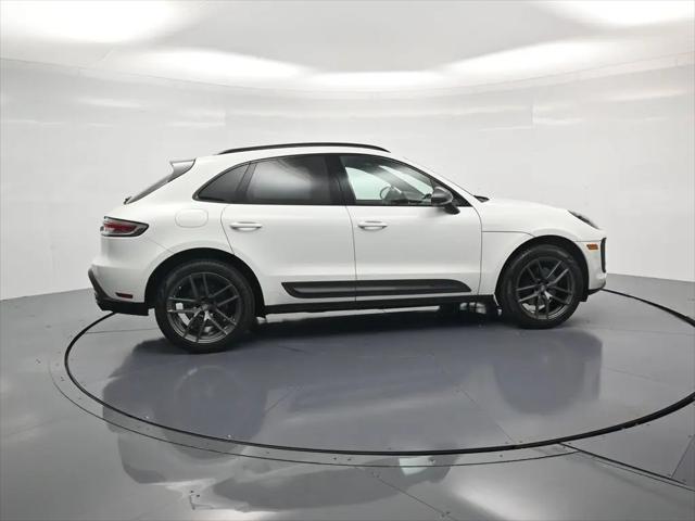2024 Porsche Macan T
