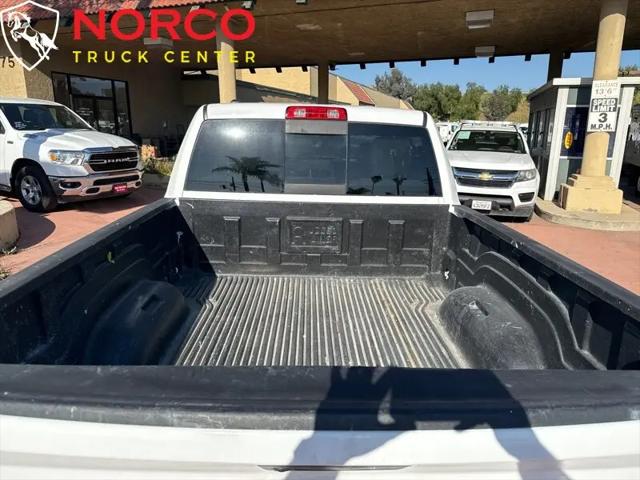 2019 Ram 1500 Classic SLT Crew Cab 4x2 6'4" Box