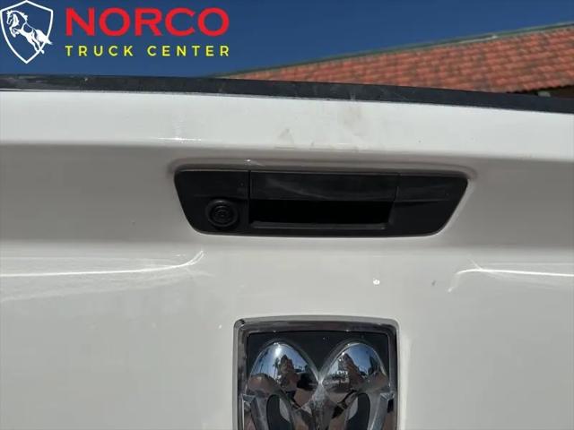 2019 Ram 1500 Classic SLT Crew Cab 4x2 6'4" Box