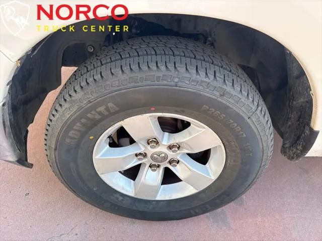 2019 Ram 1500 Classic SLT Crew Cab 4x2 6'4" Box
