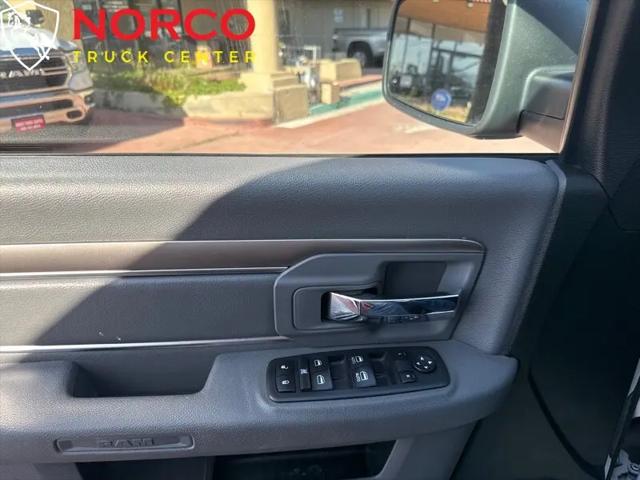 2019 Ram 1500 Classic SLT Crew Cab 4x2 6'4" Box