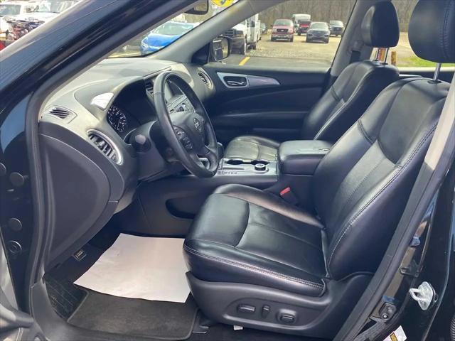 2019 Nissan Pathfinder SL