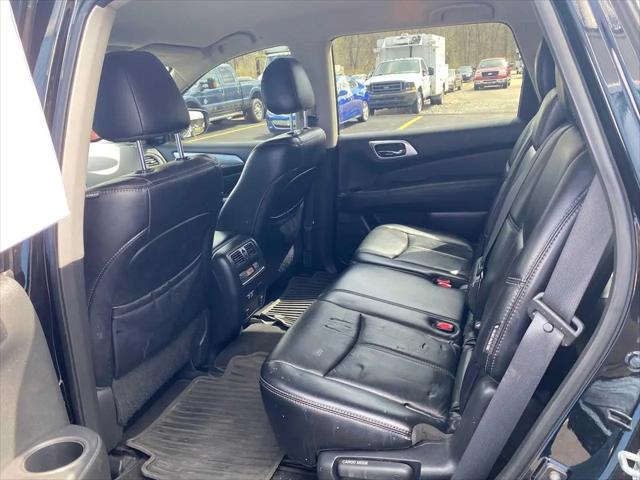2019 Nissan Pathfinder SL