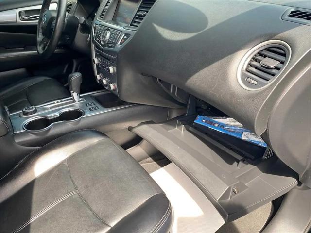2019 Nissan Pathfinder SL