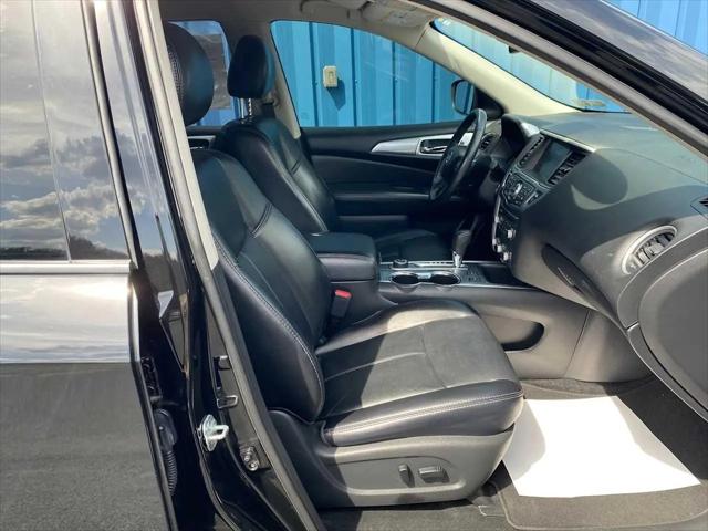 2019 Nissan Pathfinder SL