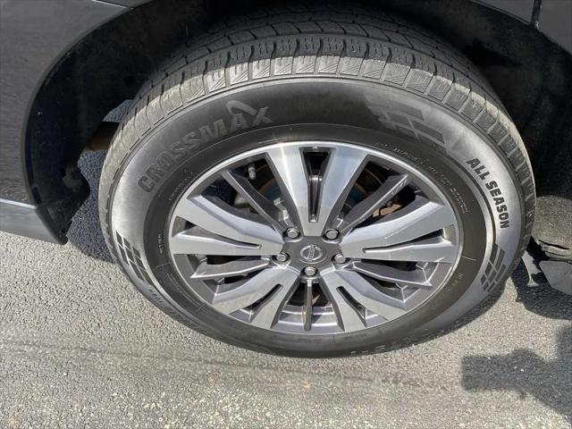 2019 Nissan Pathfinder SL