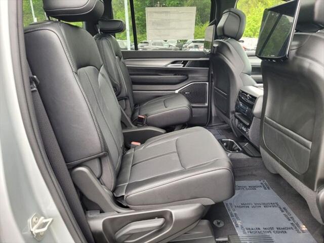 2024 Jeep Wagoneer Series II Carbide 4x4