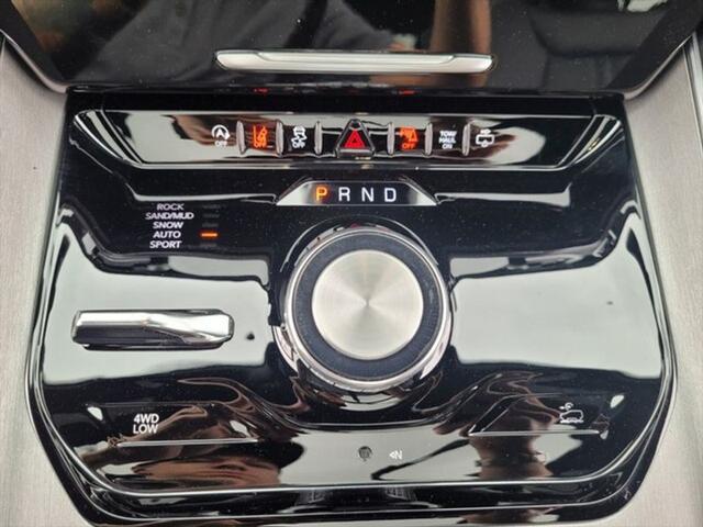 2024 Jeep Wagoneer Series II Carbide 4x4