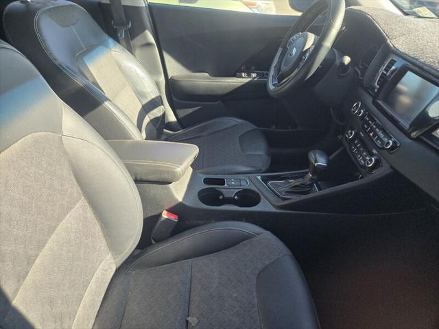 2017 Kia Niro EX 2017 Kia Niro EX