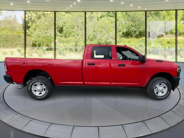 2024 RAM Ram 3500 RAM 3500 TRADESMAN CREW CAB 4X4 8 BOX