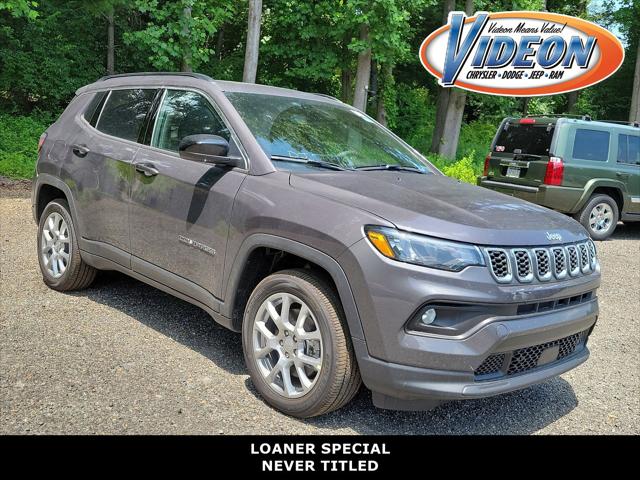 2024 Jeep Compass COMPASS LATITUDE LUX 4X4