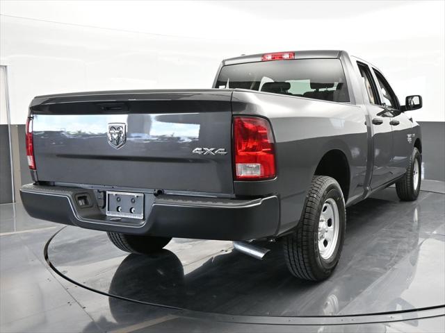 2024 RAM Ram 1500 Classic RAM 1500 CLASSIC TRADESMAN QUAD CAB 4X4 64 BOX