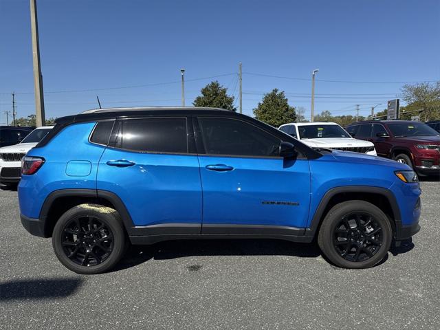 2024 Jeep Compass COMPASS LATITUDE 4X4