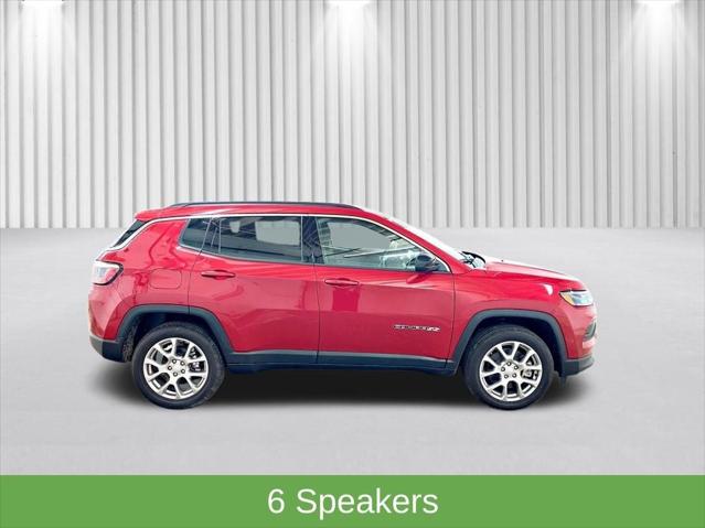 2024 Jeep Compass COMPASS LATITUDE LUX 4X4