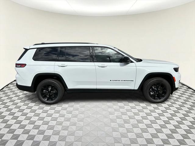 2024 Jeep Grand Cherokee GRAND CHEROKEE L ALTITUDE 4X2 2024 Jeep Grand Cherokee GRAND CHEROKEE L ALTITUDE 4X2