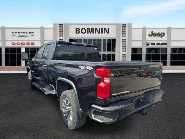 2024 Chevrolet Silverado 2500HD 4WD Crew Cab Standard Bed Custom