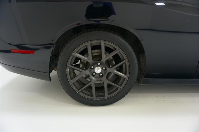 2016 Dodge Challenger 392 Hemi Scat Pack Shaker