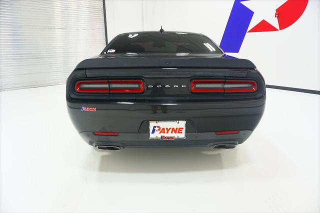 2016 Dodge Challenger 392 Hemi Scat Pack Shaker